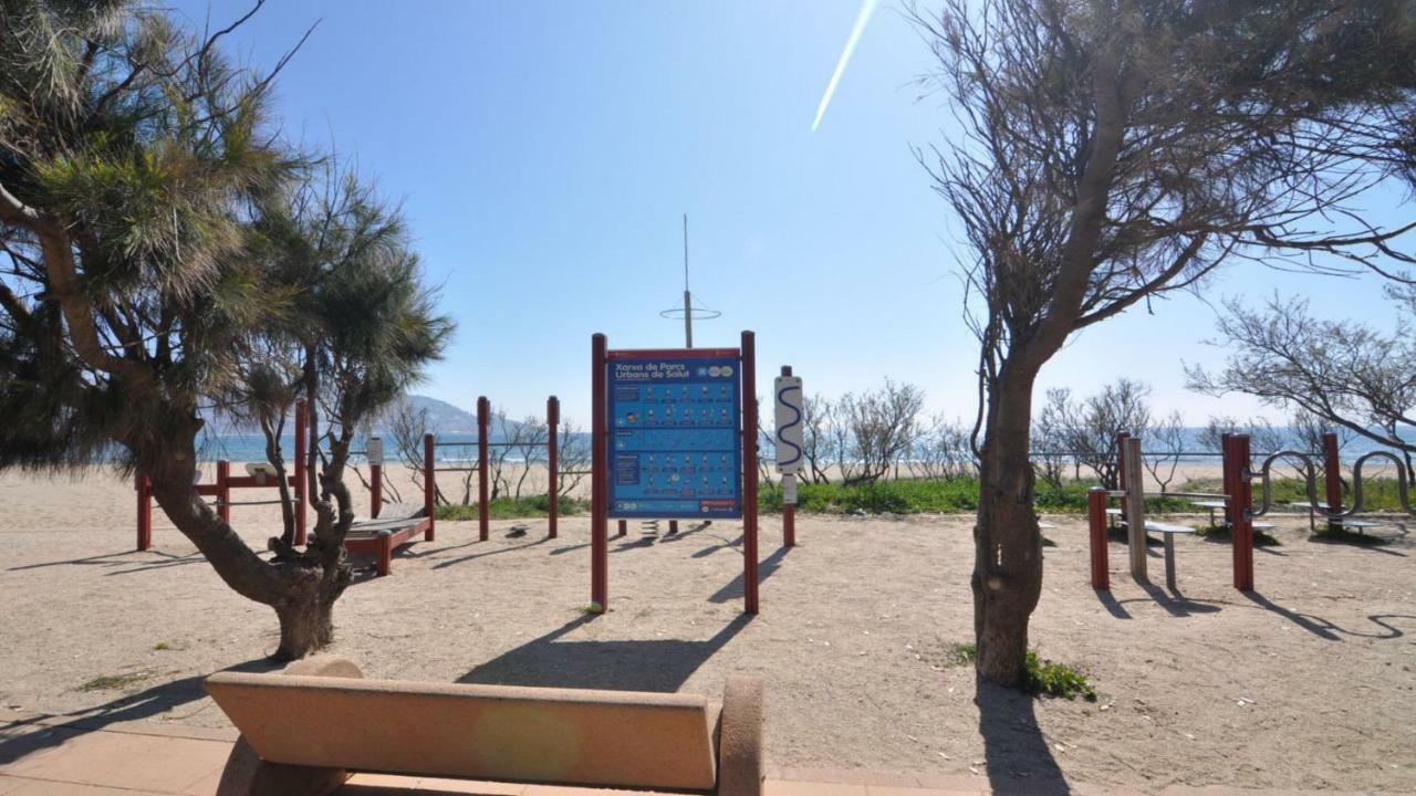 Roses Confort Beach Ev Milleni Exterior photo