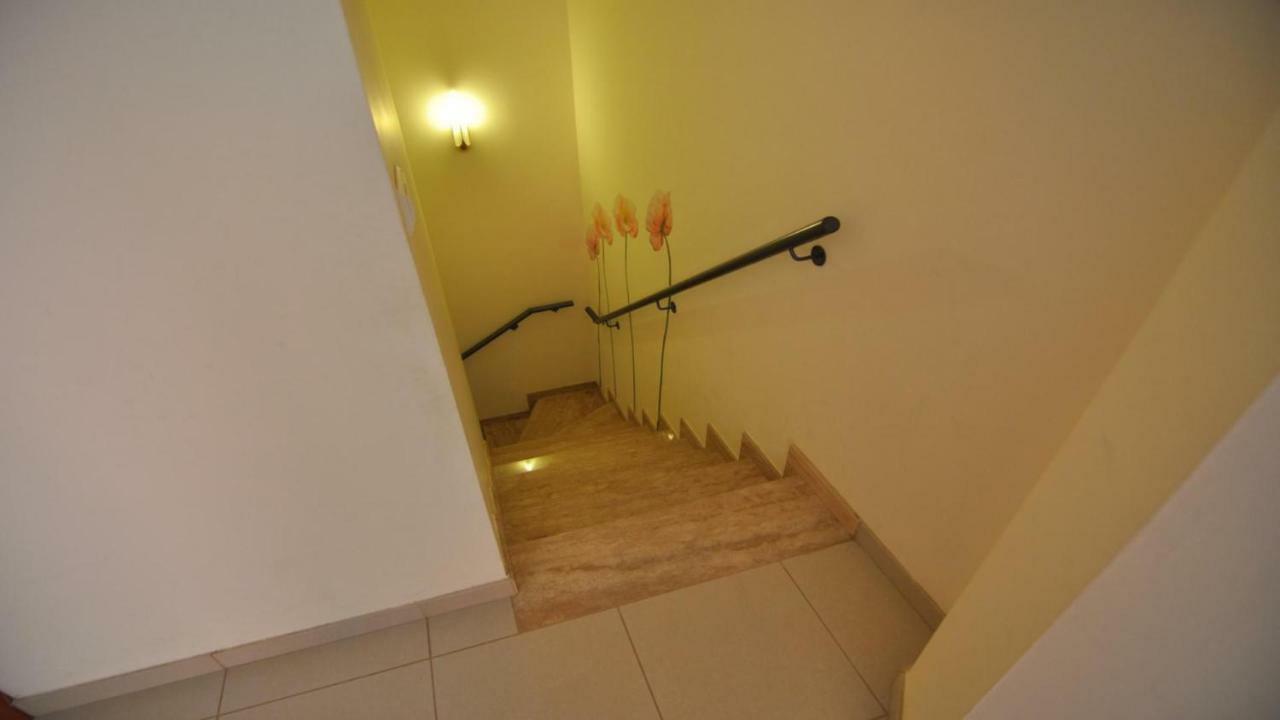 Roses Confort Beach Ev Milleni Exterior photo